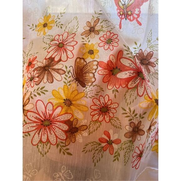 VintageāCurtainsā
- Picture 4 of 6